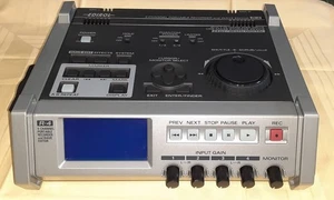 Roland Edirol R-4 Four Channel Portable Recorder HDD 40GB Tested from Japan - Picture 1 of 10