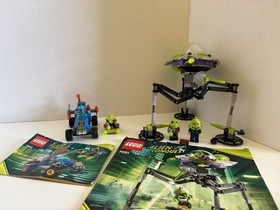 LEGO Alien Conquest Battle Lot: 7051 Tripod Invader & 7050 Alien Defender