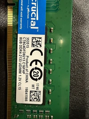 Crucial 8 GB UDIMM 2133 MHz PC4-17000 DDR4 Memory (CT8G4DFD8213) - Image 1 of 2