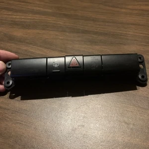 2006-2010 Pt Cruiser Hazzard/Defrost Switch - Picture 1 of 4