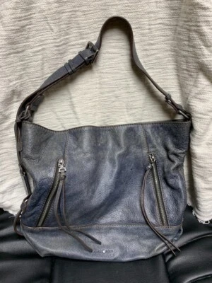 Bolso de mano Treasure & Bond para mujer bolso hobo de cuero envejecido azul descolorido Foto 1 de 4