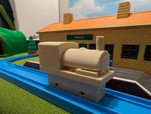 Thomas And Friends Ferrocarril de Madera "Pug" Impreso en 3D Madera Pla Personalizado - Imagen 1 de 2
