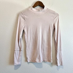 Top Free People Intimately Mock Cuello Manga Larga Ajustado Acanalado Rosa Pastel M - Imagen 1 de 9
