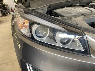 Conjunto de faros derechos usados se adapta a: Kia Sorento 2018 barra halógena tipo acento LED Foto 1 de 4