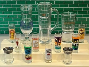 Konvolut 13 verschiedene Bier/Wasser/Coctail Gläser, Bierkrug, Souvenir Schnapsgläser - Bild 1 von 15