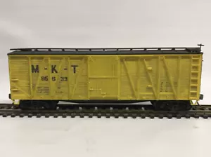 HO Scale Accurail 1521 MKT' Outside Braced Wood Boxcar 95633 Weathered Kadee's - Picture 1 of 6