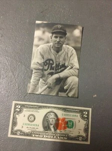 Foto de béisbol vintage de George Burke de los Filis de Filadelfia de Pinky Whitney - Imagen 1 de 5