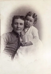 1880’s Beautiful Young Mother & Daughter Girl CABINET CARD PHOTO Hillsdale Mich - Bild 1 von 3