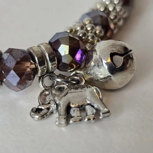 Boho Elefant Charm Perlen Armband lila silber facettiertes Glas Stretch 2,5" Vintage - Bild 1 von 9