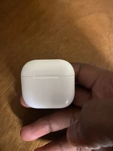AirPods (4. generacji) Aktywna redukcja szumów | Szybka wysyłka - Zdjęcie 1 z 3