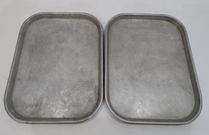 2 x Vintage 18" x 13" Aluminium Frank Hawker LTD Backbleche Britische Armee - Bild 1 von 4