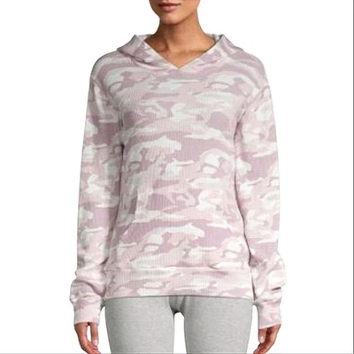 Monrow 迷彩印花棉宽编织华夫饼保暖袋鼠口袋连帽衫粉色 M — 第 1/4 张图片