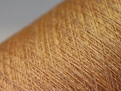 B23 (48€/kg) 250g VALETTA-LUX SOFT EFFEKTGARN GOLD SEIDENGLANZ (16) Zwirn Wolle - Bild 1 von 3