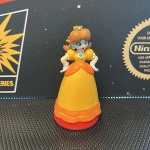 Daisy Nintendo Amiibo Like New FREE TRACKED POSTAGE - Picture 1 of 4