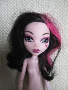 Bambola Monster High Draculaura Roadster 2012 venduta senza vestiti - Foto 1 di 8