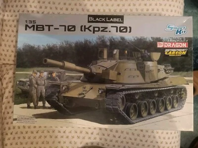 Dragon 3550 Black Label MBT 70(KPZ.70) model kit 1/35 - Immagine 1 di 4
