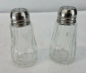 Glass Salt/Pepper Shakers, Glass Twisted Flutes - Picture 1 of 3