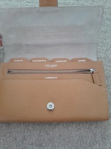 Kiki James London Beige Leather Travel & Passport Wallet Organiser Coins 2488c - Picture 1 of 7