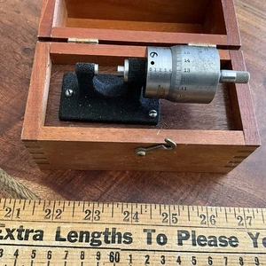 Brown & Sharpe USA No 233 Bench Micrometer with Wooden Case Machinist Tool Lathe - Picture 1 of 4