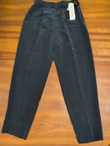 Josephine Chaus Pantalone plissettato 100% seta 12 rilassato conico prussiano blu scuro  - Foto 1 di 18