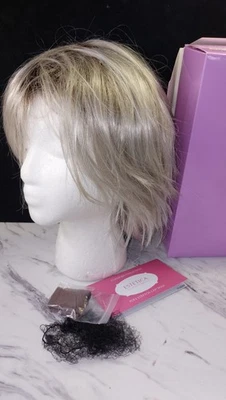 Pelucas Jones Classique Estetica cortas entrecortadas ondas texturizadas SILVERSUNRT8 NUEVAS CON ETIQUETAS Foto 1 de 4