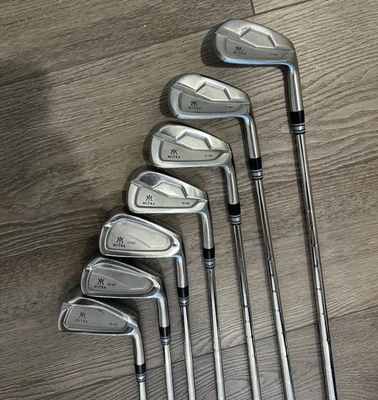 Juego de hierros para hombre Miura TC-201 4-PW - varillas rígidas Foto 1 de 4