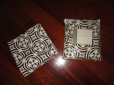 ROSE TREE DYLAN BROWN MEDALLION (2) LINED TAILORED VALANCES 18 X 75 - Image 1 of 4