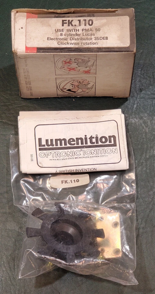 Lumentition Fitting Kit for Lucas 35DE8 Distributor Triumph TR8 Rover SD1 - Image 1 of 1