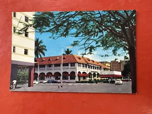 NEW AFRICA HOTEL ~ DAR ES SALAAM TANZANIA ~ Vintage Unused Postcard OLD CARS - Picture 1 of 2
