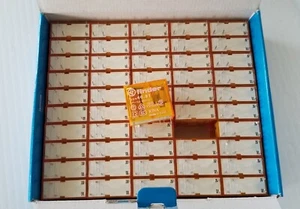 Caja de 50 relés Finder 40.31.8.024.0000 SPDT 10A 24VAC - Imagen 1 de 4