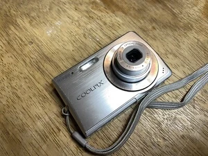 Nikon Coolpix S200 Silver 7.1MP Digital Camera Tested Works NO CHARGER - Picture 1 of 20