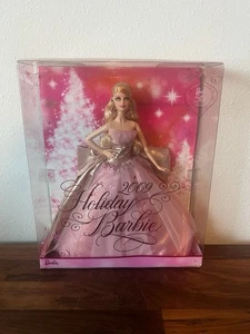 Holiday Barbie 2009 Barbie Puppe Figur Mattel N6556 mit rosa Weihnachtskleid NEU - Bild 1 von 5