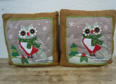 Две украшенные рождественские войлочные подушки сова 15 дюймов квадратные ~ разноцветная аппликация - Изображение 1 из 4