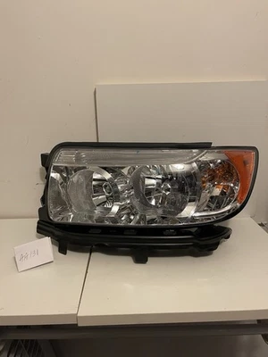 🍒 Conjunto de faros izquierdos para Subaru Forester TYC 2006-2008 usado Foto 1 de 3