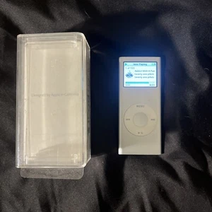 Rare Apple iPod 2nd Generation NANO silver 2GB A1199 Great condition - Picture 1 of 4