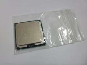 Intel Pentium E5200 SLB9T CPU Processor 2.5 GHz - Picture 1 of 4