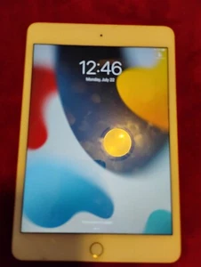 Apple iPad Mini (4rd Generation) 64GB, Wi-Fi, 8 in - Gold - Picture 1 of 4