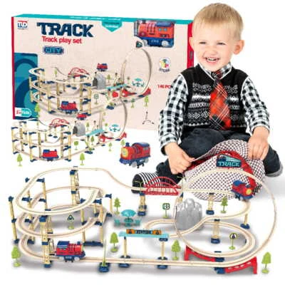 SUN BABY Elektrischer Zug Weihnachtsspielzeug Bauspielzeug Eisenbahnzüge 146 Teile Set