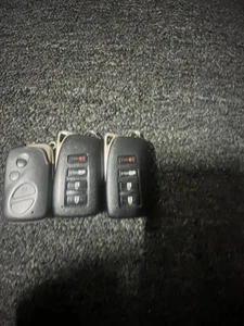 Lot Of 3 Lexus Smart Key Fobs - Picture 1 of 2