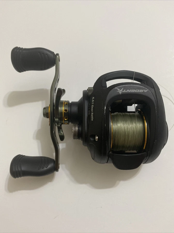 Carrete de baitcasting para mano izquierda Ardent Apex Tournament 6,5:1 LEER DESCRIPCIÓN Foto 1 de 4