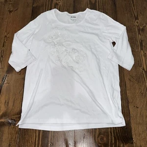 Blair Women's Medium White 3/4-Sleeved Tee Embroidered New Without Tags - Picture 1 of 8