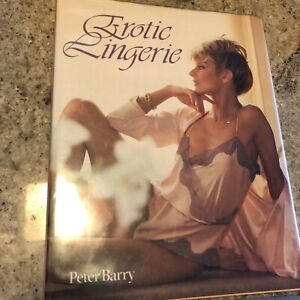 Livre rigide lingerie érotique par Peter Barry pin-ups bustier vintage