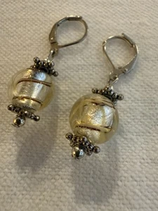 BEAUTIFUL CREAM AND TAN GLASS BEADED DANGLE EARRINGS WITH LEVERBACKS - Picture 1 of 6