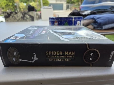 Traje BANDAI S.H.Figuarts Spider-Man: No Way Home Spiderman Negro y Dorado NUEVO Foto 1 de 3