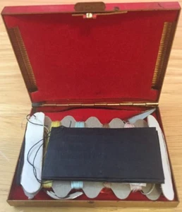 Vintage Metal Brass Colored Hard Case Sewing Travel Kit Scissors Thread Needles - Picture 1 of 10