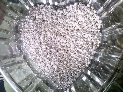 Antigo 250 contas redondas de acrílico banhadas a prata #122518e 5mm  - Imagem 1 de 4