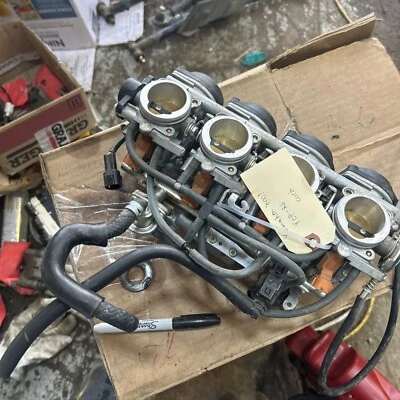 Yamaha YZF R6S 2007 inyectores de combustible principales/cuerpos del acelerador 5SL-13750-00-00 BB594 Foto 1 de 3