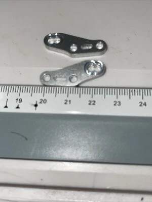 CAPRICORN LAB C803 (2) Aluminum Rear Lower Shock Mount Plate CAP-2278K 1/8 RC - Image 1 of 2