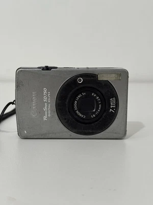 Canon PowerShot SD750 Digital Elph 7.1 Megapixel Digital Camera WORKS! NO BATTER - Image 1 of 4