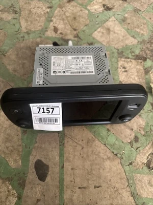 Stereo Fiat Panda Uconnect 7 Nuovo Completo Di Codice - Immagine 1 di 4